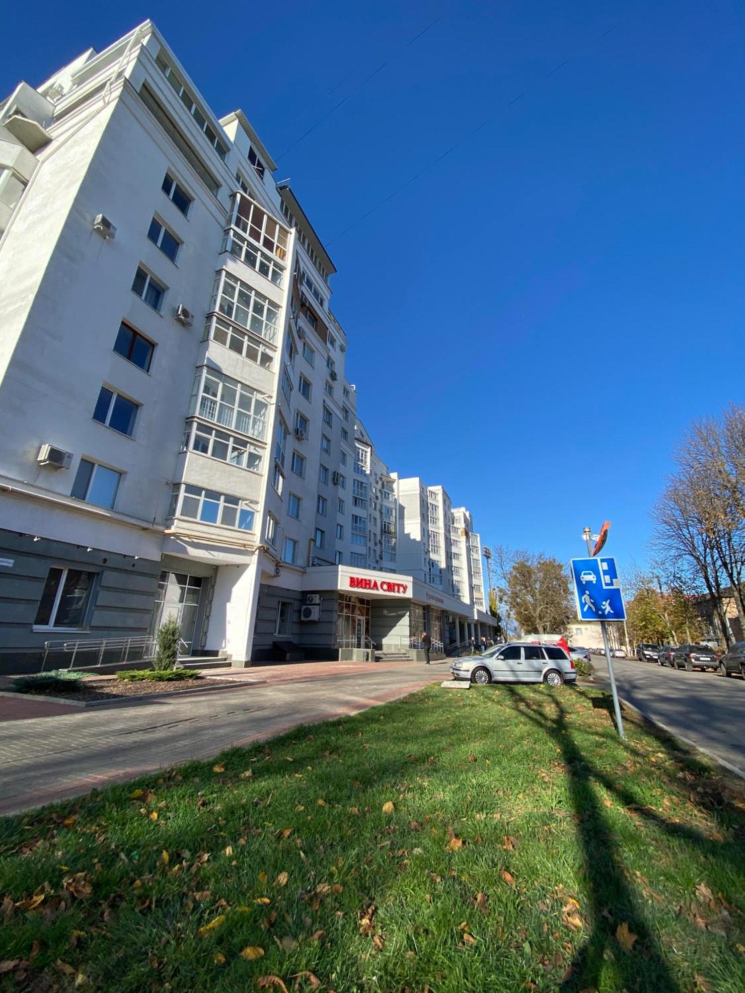 2-К Студія У Центрі Біля Стадіону Та Корпусного Саду - Мережа Helen Appartement Poltava Buitenkant foto