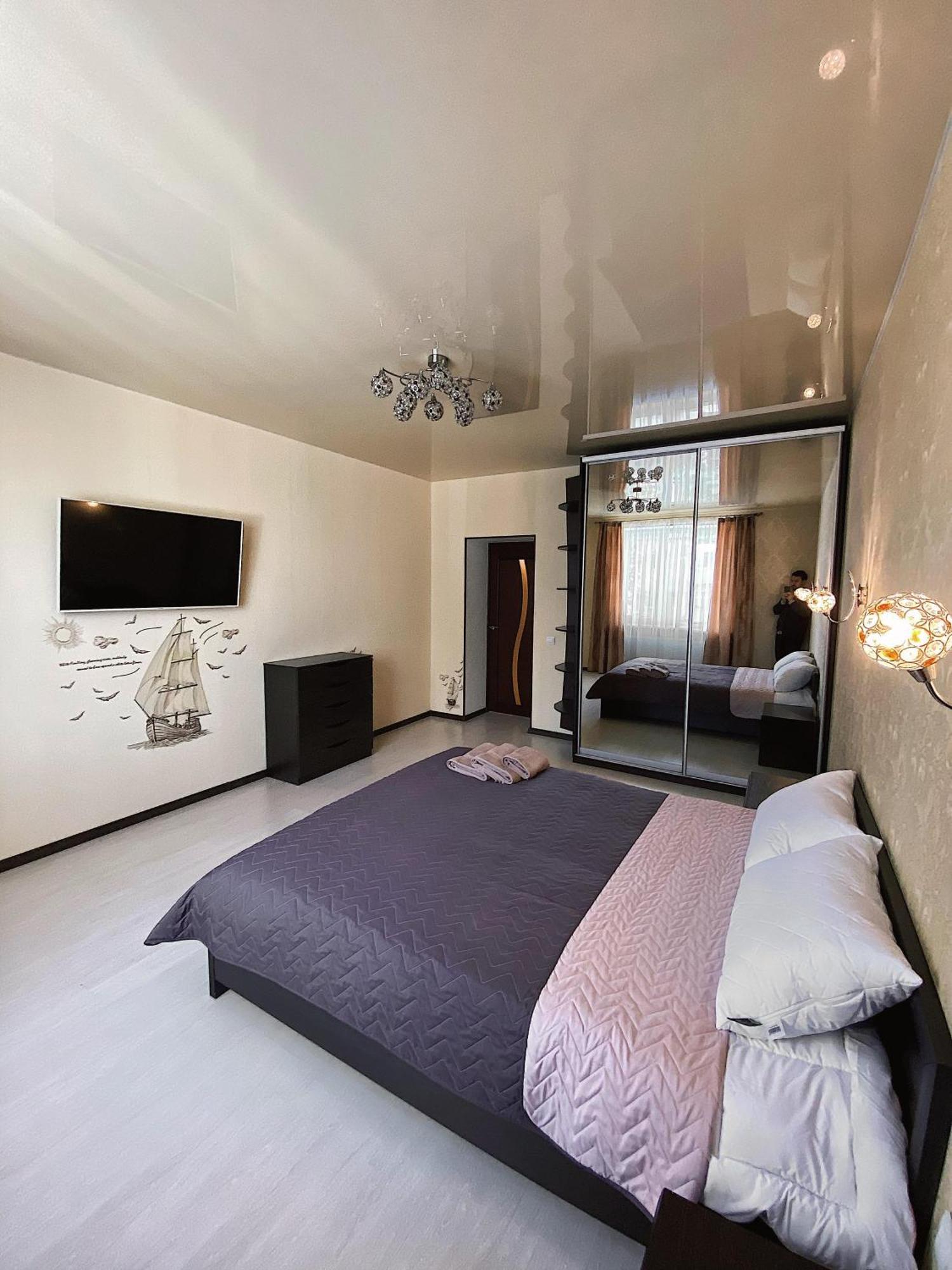 2-К Студія У Центрі Біля Стадіону Та Корпусного Саду - Мережа Helen Appartement Poltava Kamer foto
